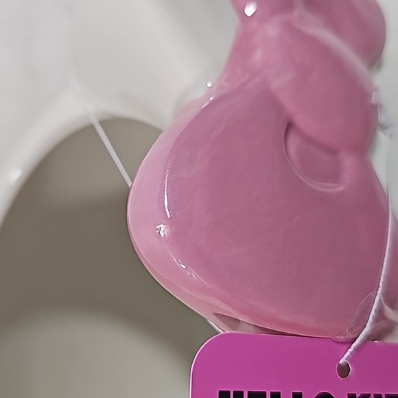 Hello Kitty Ceramic Planter 7½" x 9½" - Picture 3 of 6